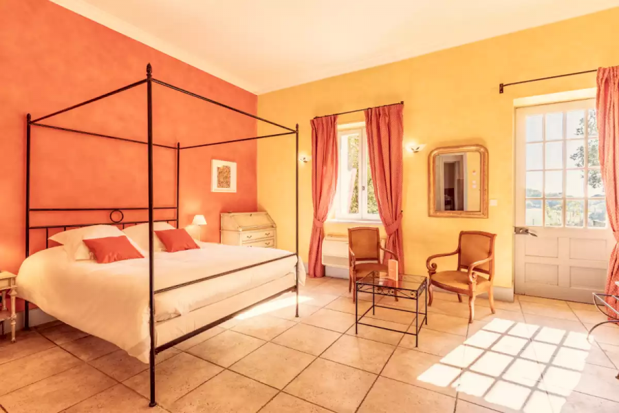 Photos établissement Hostellerie du château des Fines Roches