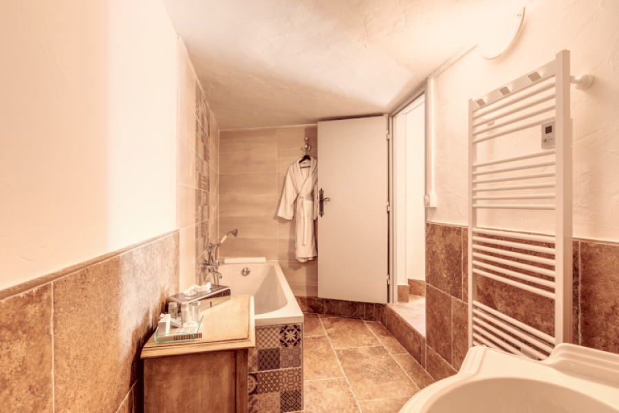 Photos établissement Hostellerie du château des Fines Roches