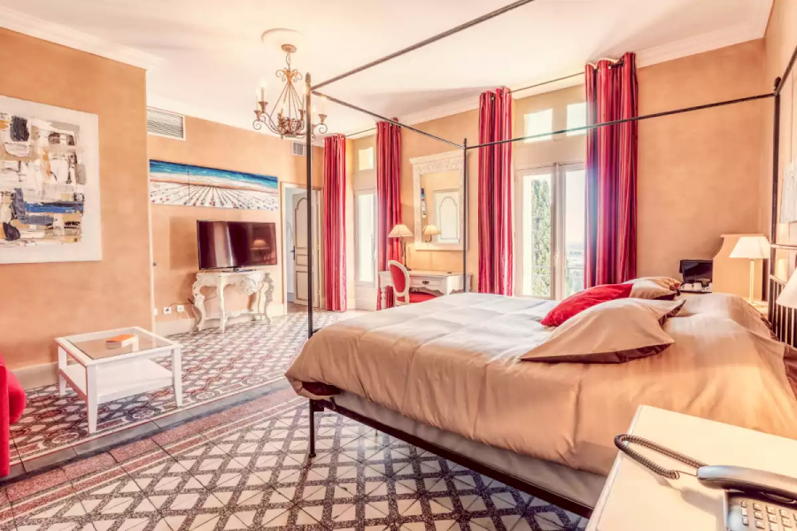 Photos établissement Hostellerie du château des Fines Roches